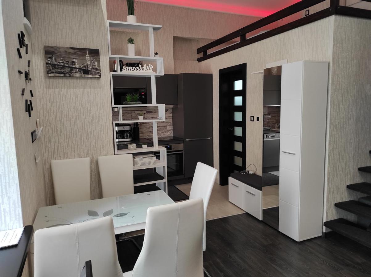 Corvinus Apartman Budapest Ngoại thất bức ảnh