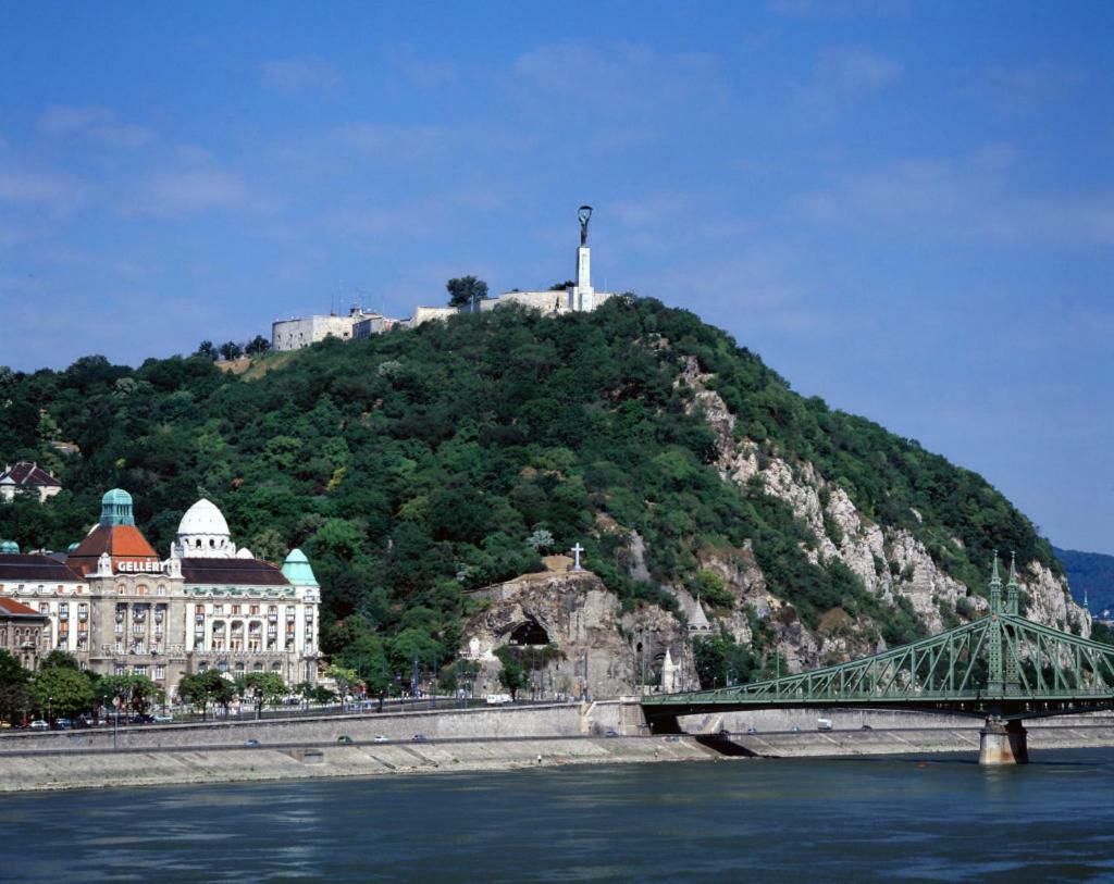 Corvinus Apartman Budapest Ngoại thất bức ảnh